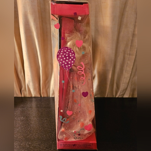 NIB Vintage 1990 Happy Birthday Barbie - Picture 2 of 4